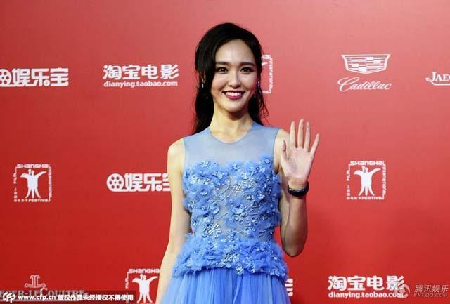 服裝公司亦向唐嫣發(fā)聲明致歉